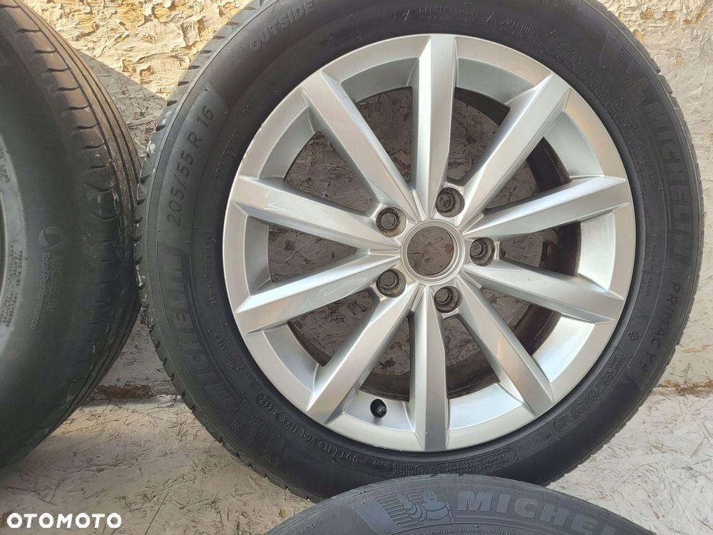 vw golf vii 5g koła felgialufelgi 6,5j 16 et 46 5q0601025bq - 4