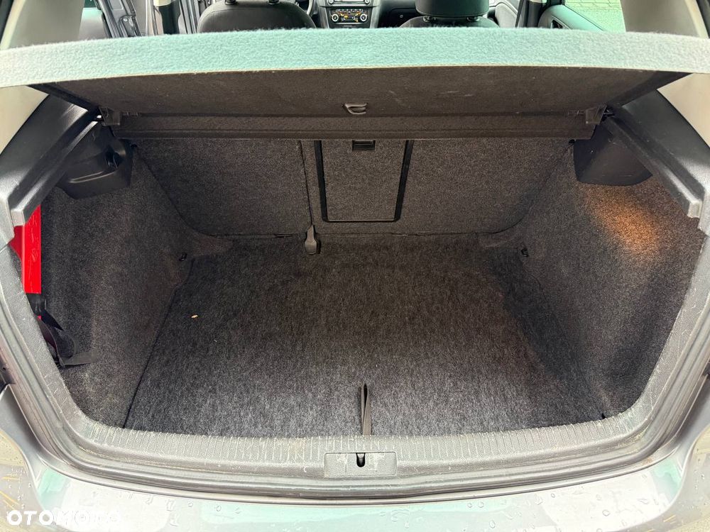 Volkswagen Golf 1.6 TDI Trendline - 38