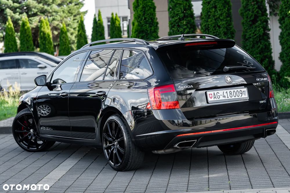 Skoda Octavia 2.0 TSI (Green tec) DSG RS - 9