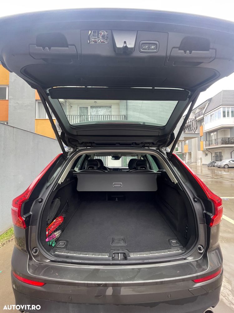 Volvo XC 60 T5 AWD Momentum - 13