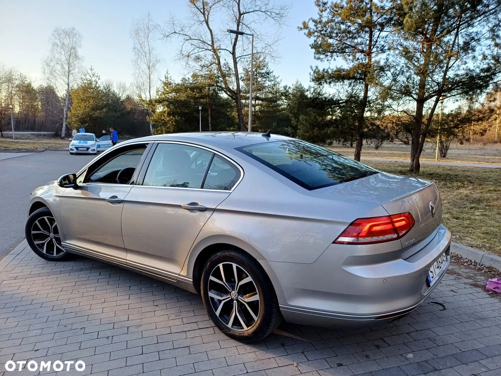 Volkswagen Passat 1.8 TSI BMT Comfortline - 11