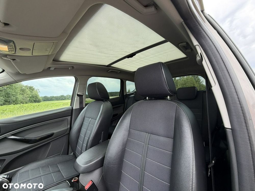 Ford Kuga - 20