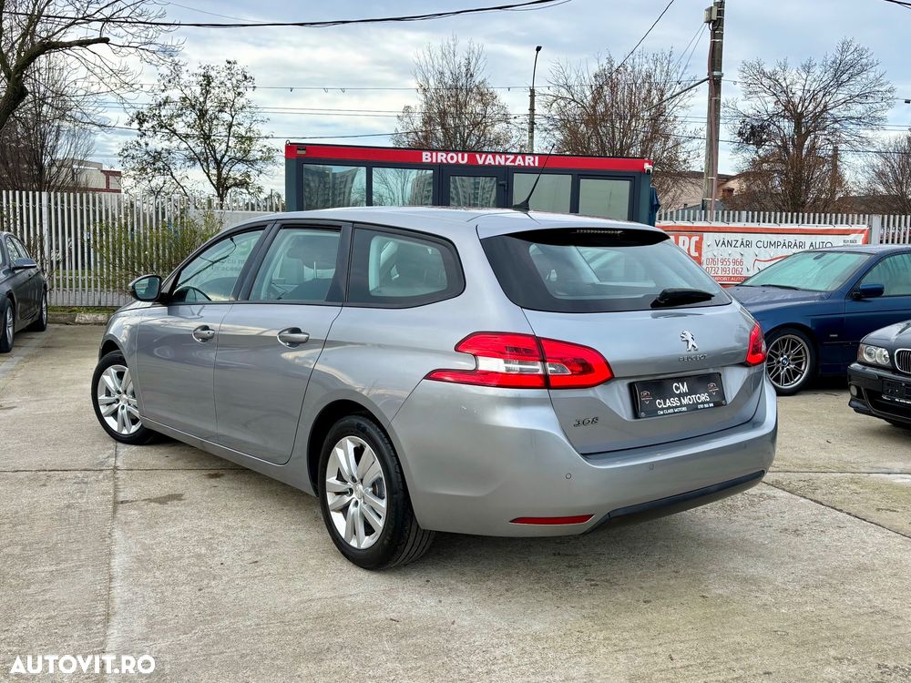Peugeot 308 - 5