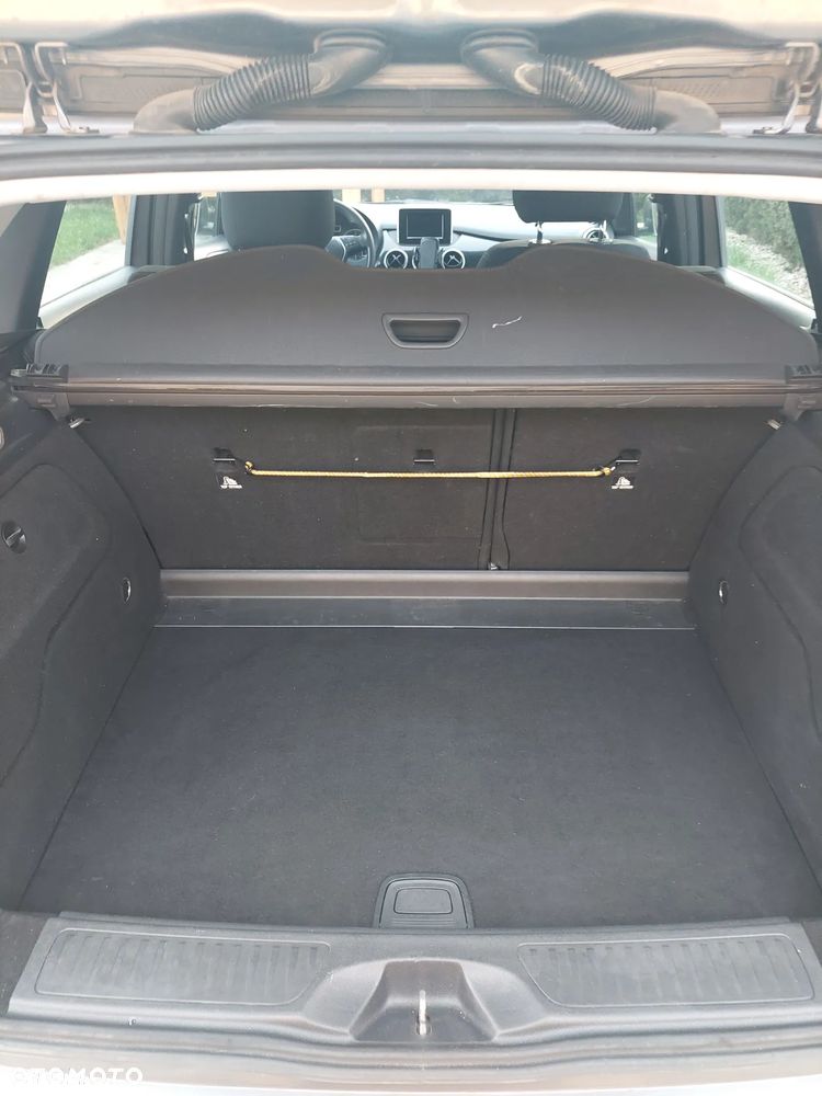 Mercedes-Benz Klasa B 180 d BlueEFFICIENCY Edition Style - 20