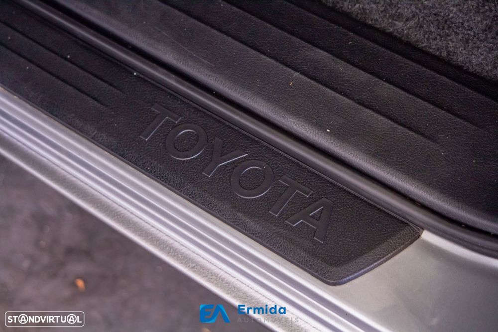 Toyota Hilux 2.4 D-4D 4WD Tracker - 28