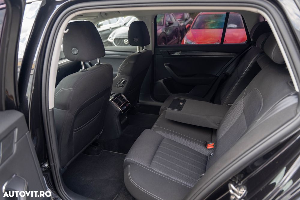 Skoda Superb 2.0 TDI DSG Sportline - 18