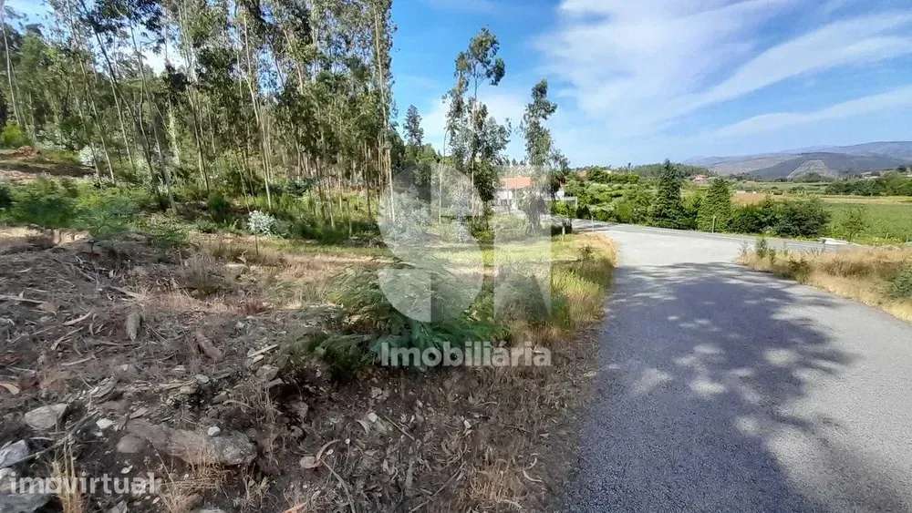 Terreno para Construção de Moradia T3 de 2 Pisos | PIP Aprovado - Grande imagem: 3/4
