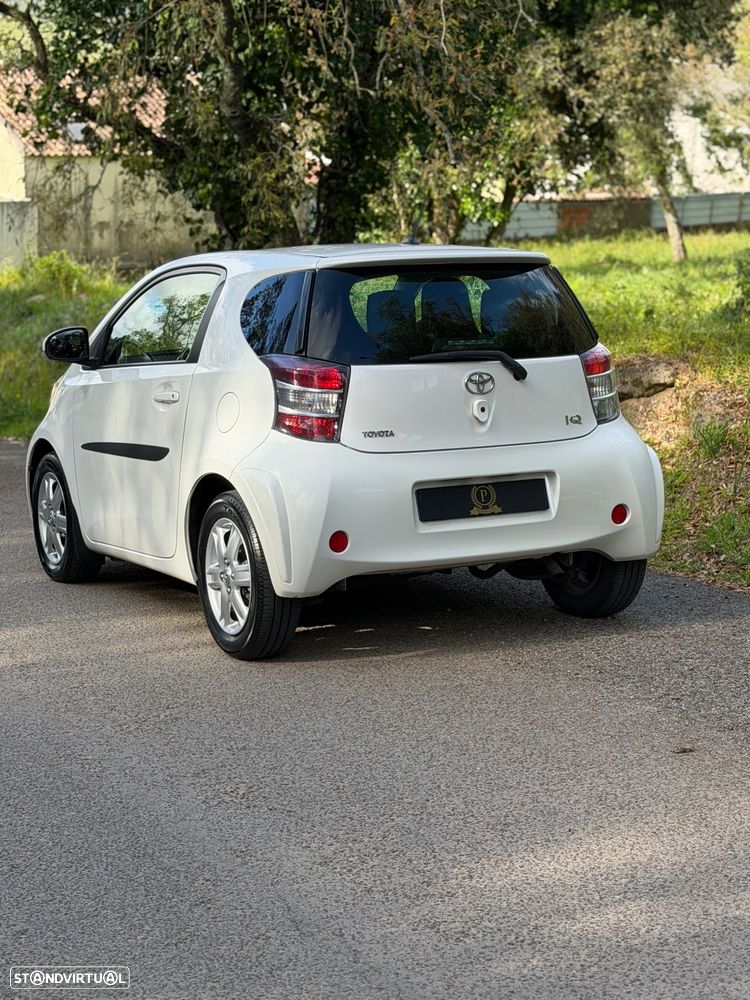 Toyota iQ 1.0 VVT-i 2 MultiDrive - 7
