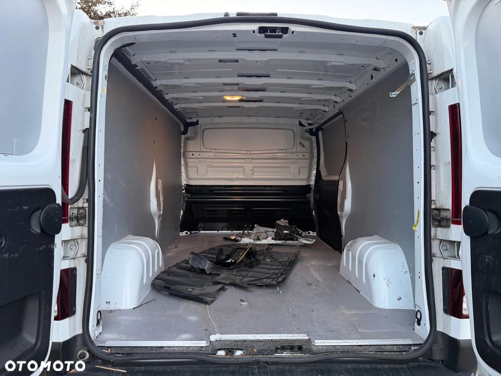 Renault TRAFIC - 5