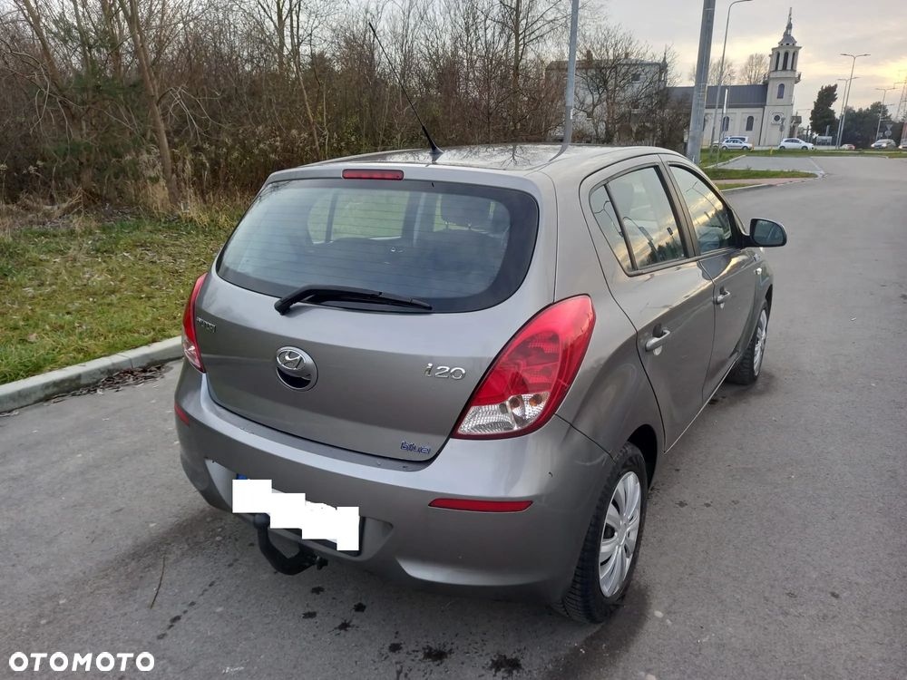 Hyundai i20 1.1 CRDi Style - 10