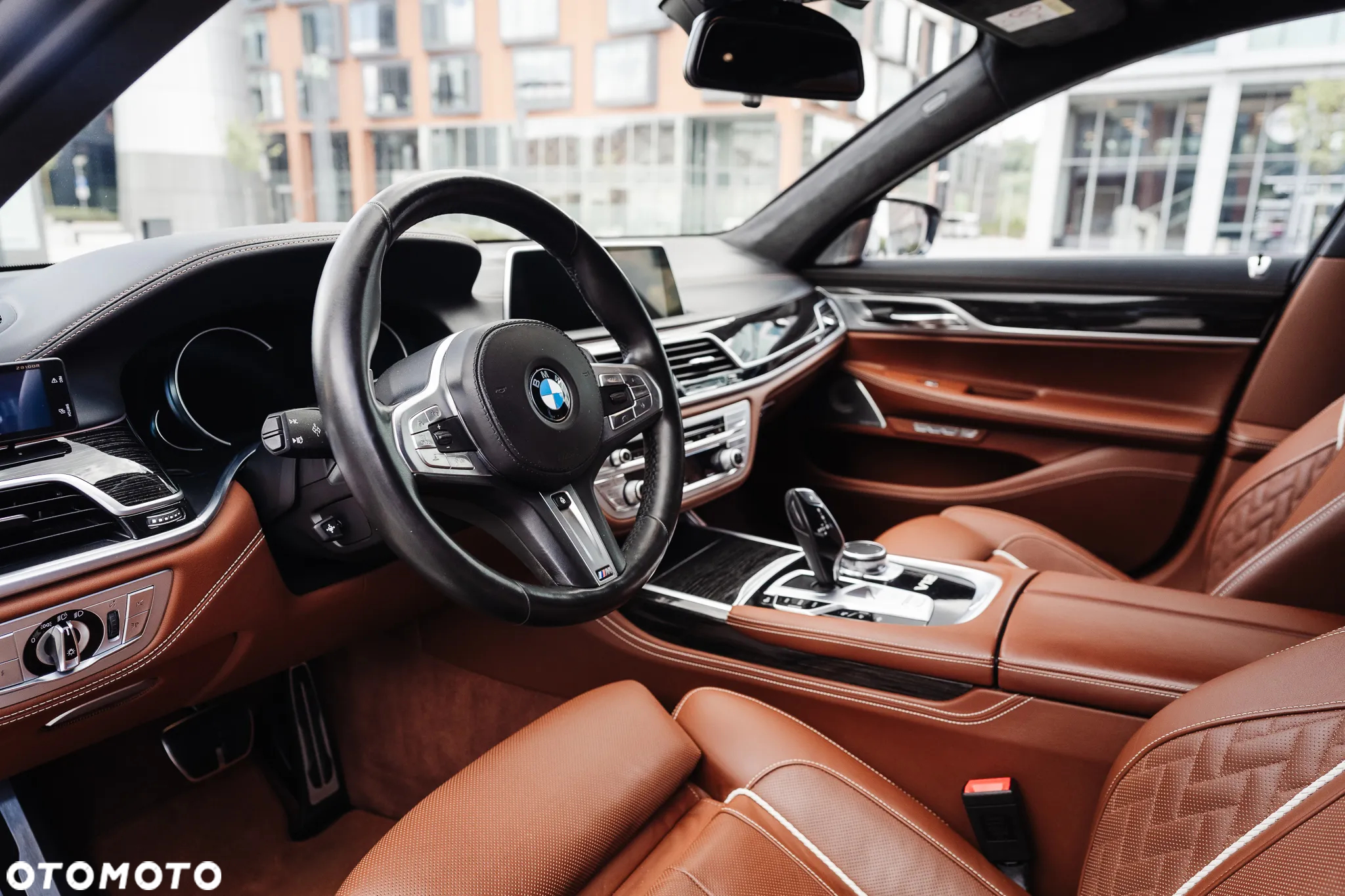 BMW Seria 7 M760Li xDrive - 30