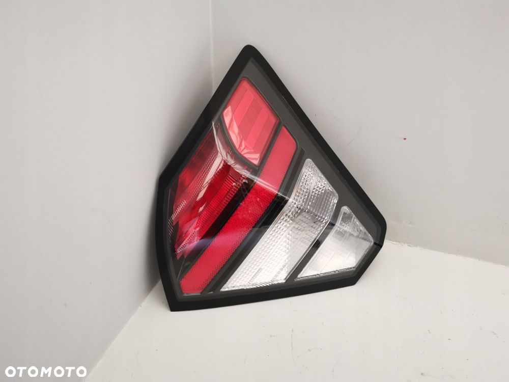 HYUNDAI KONA II 23- LAMPA TYLNA PRAWY TYŁ 92406BE00 - 2