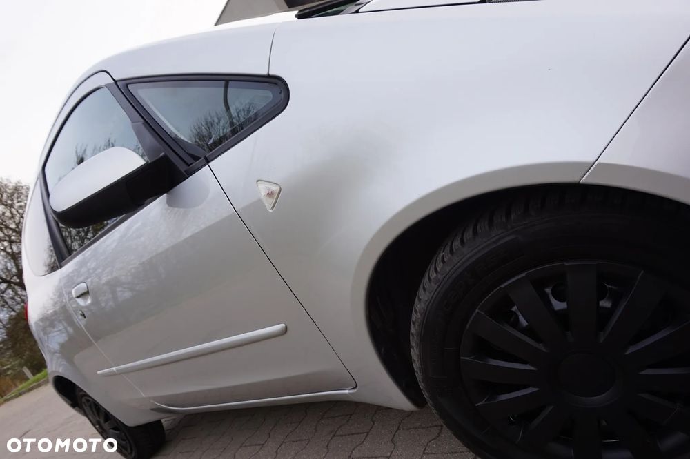 Mitsubishi Colt - 21