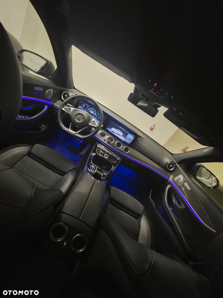 Mercedes-Benz Klasa E 220 d 9G-TRONIC AMG Line - 12