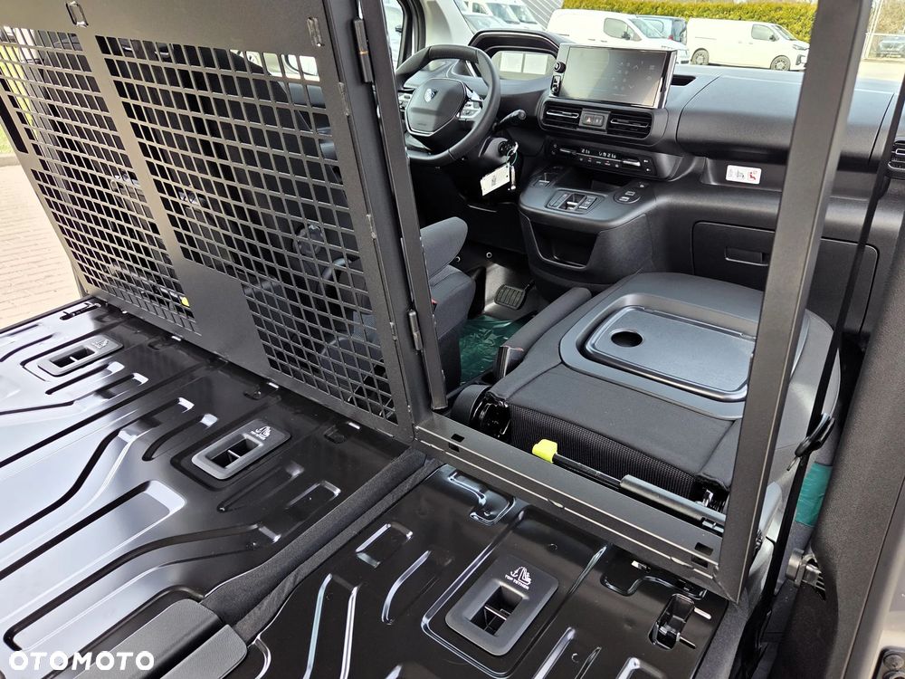 Peugeot Partner Brygadowy - 24