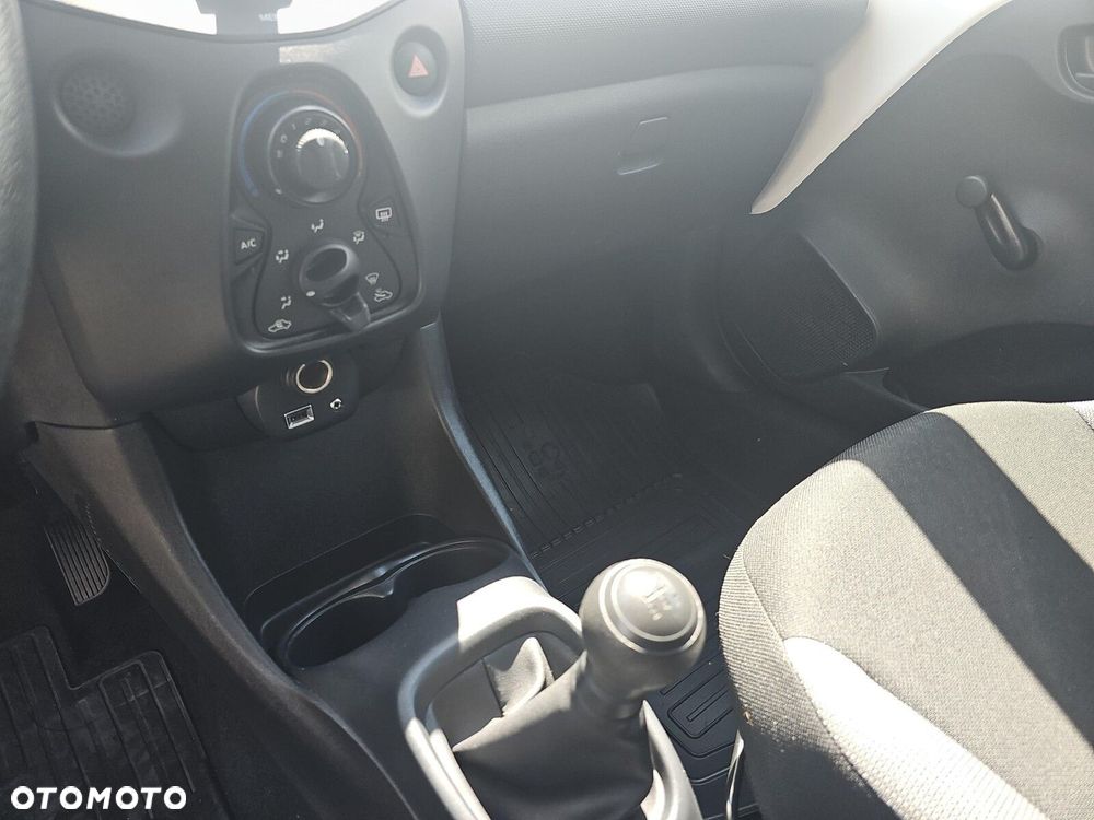 Toyota Aygo - 21
