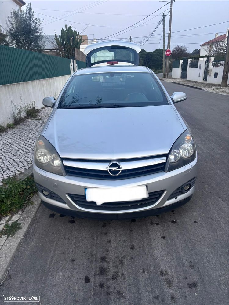 Opel Astra GTC 1.9 CDTI - 3