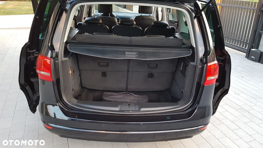 Volkswagen Sharan 2.0 TDI (BlueMotion Technology) Highline - 34