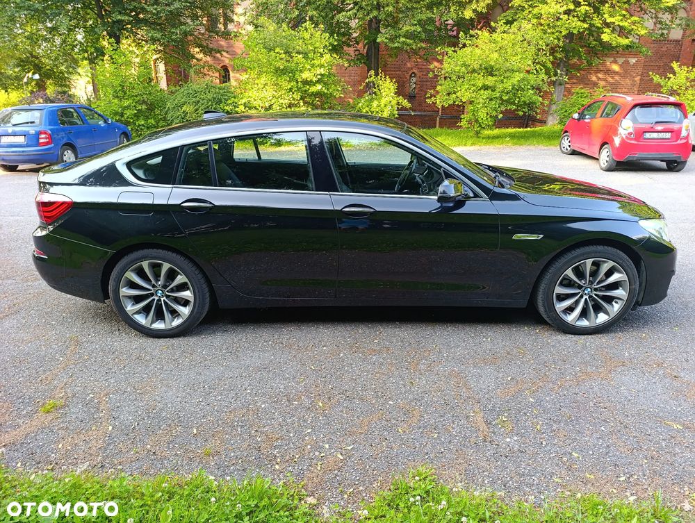 BMW 5GT 535d xDrive Tursimo Modern Line - 2