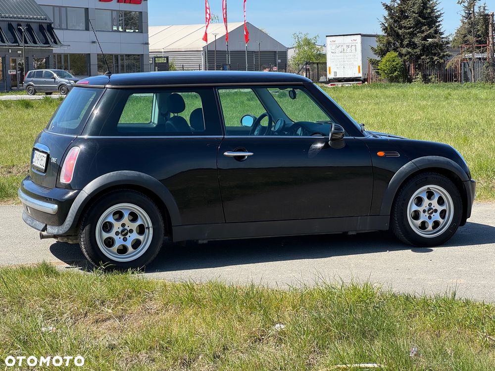 MINI ONE Standard - 5