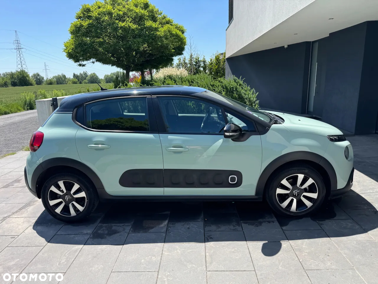 Citroën C3 1.2 PureTech Shine EAT6 - 10