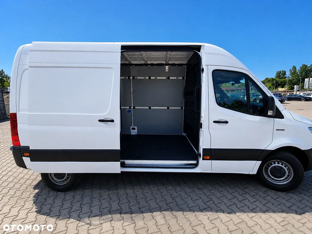 Mercedes-Benz Esprinter - 12