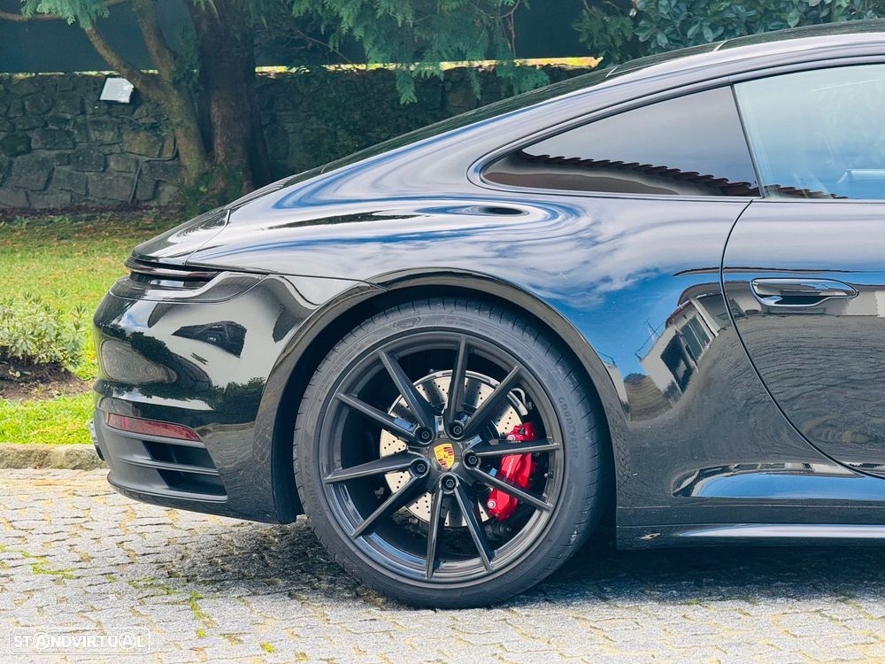 Porsche 911 Série F - 6