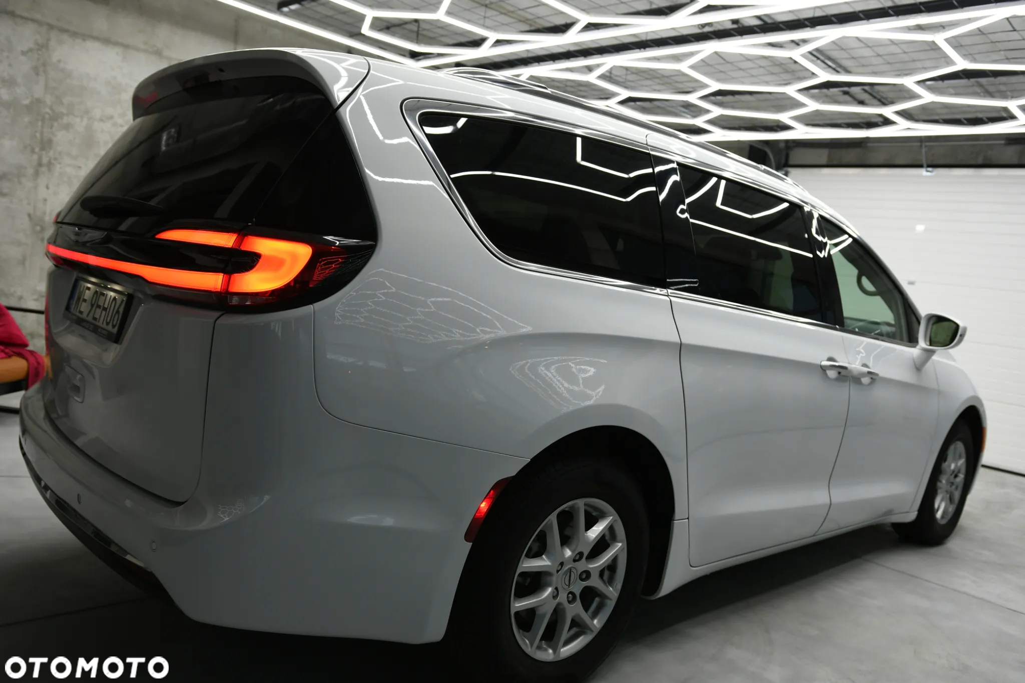 Chrysler Pacifica - 9