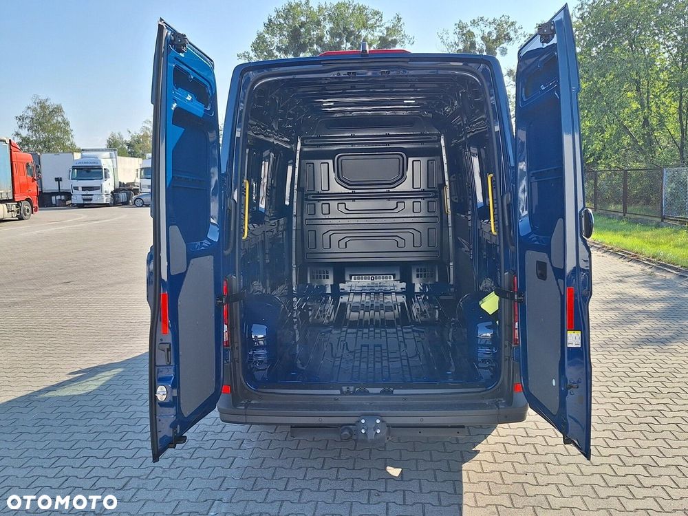 Volkswagen Crafter 35 furgon 140KM 3640 - 13