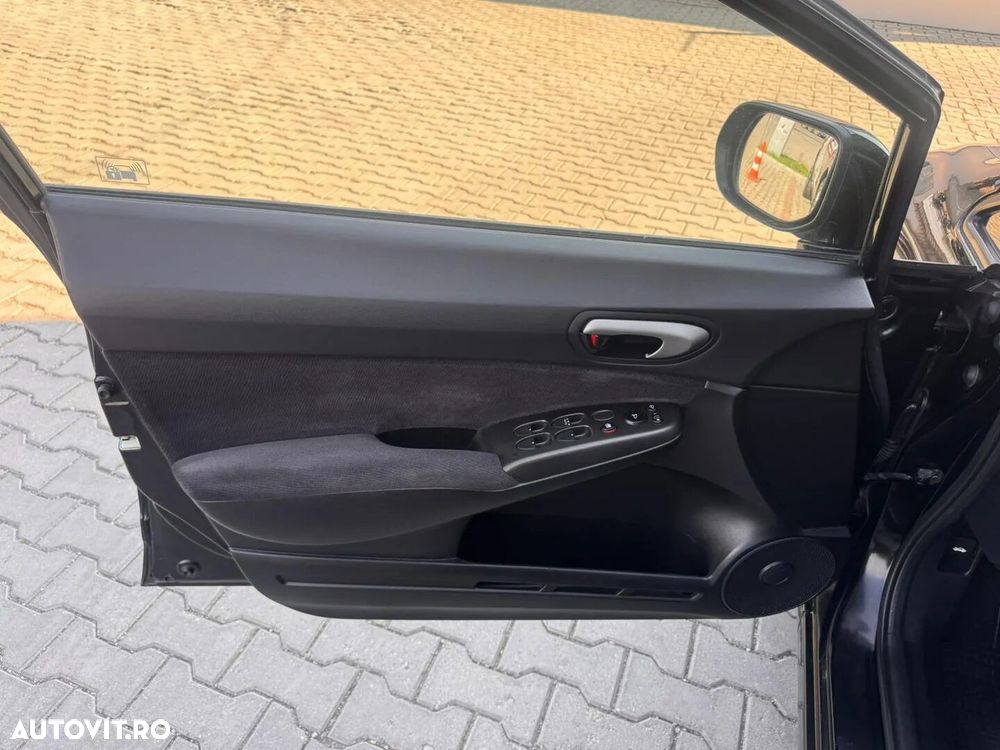 Honda Civic - 9
