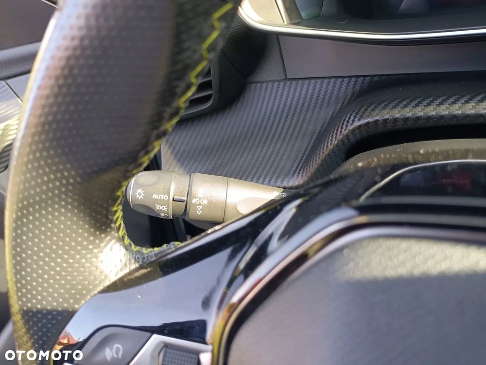 Peugeot 2008 1.2 PureTech GT Line S&S - 30