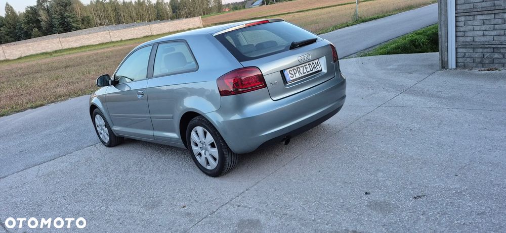 Audi A3 1.6 Attraction - 10