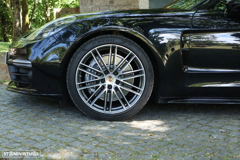 Porsche Panamera - 12