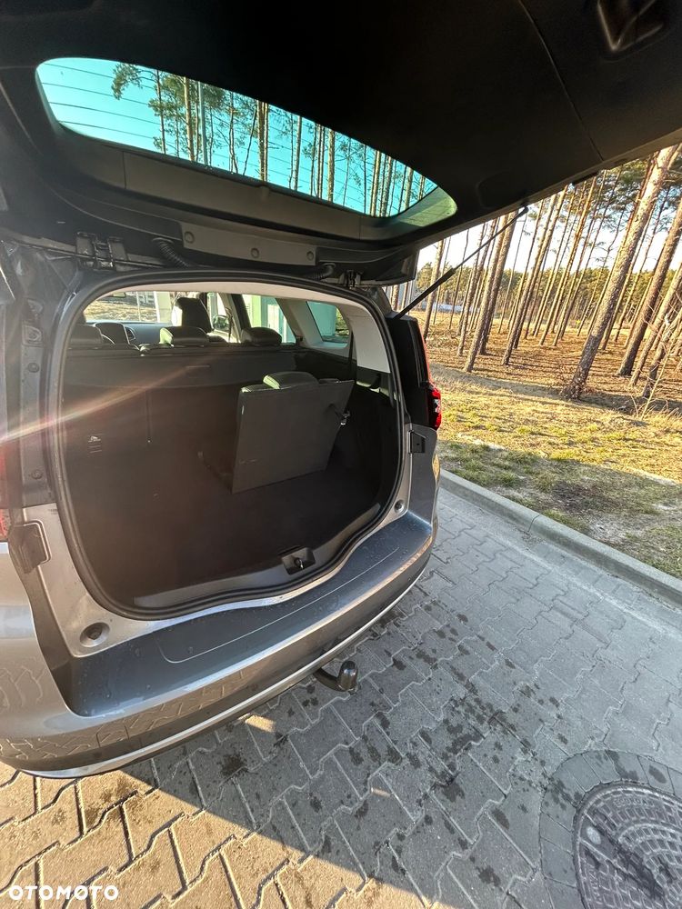 Renault Grand Scenic - 17