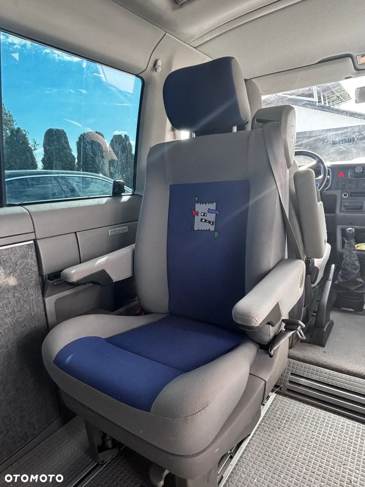 Volkswagen Multivan Standard - 17