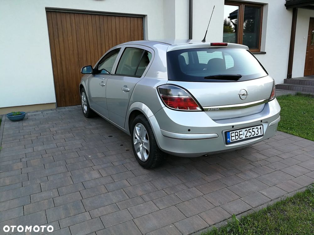 Opel Astra 1.6 - 4