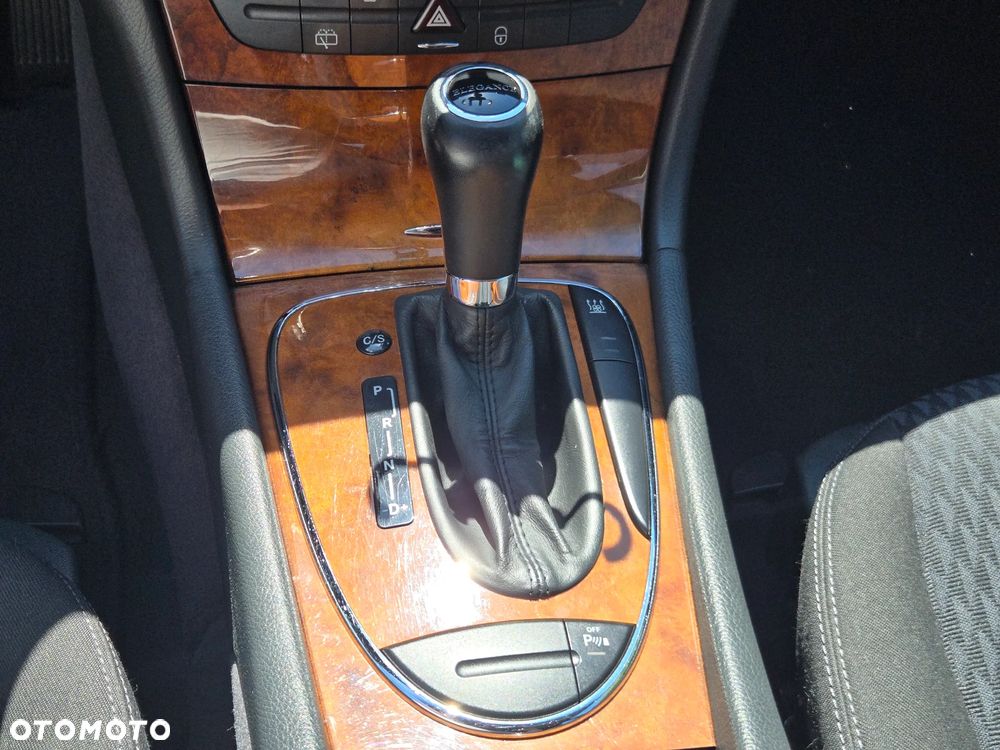 Mercedes-Benz Klasa E 200 Kompressor Automatik Elegance - 16