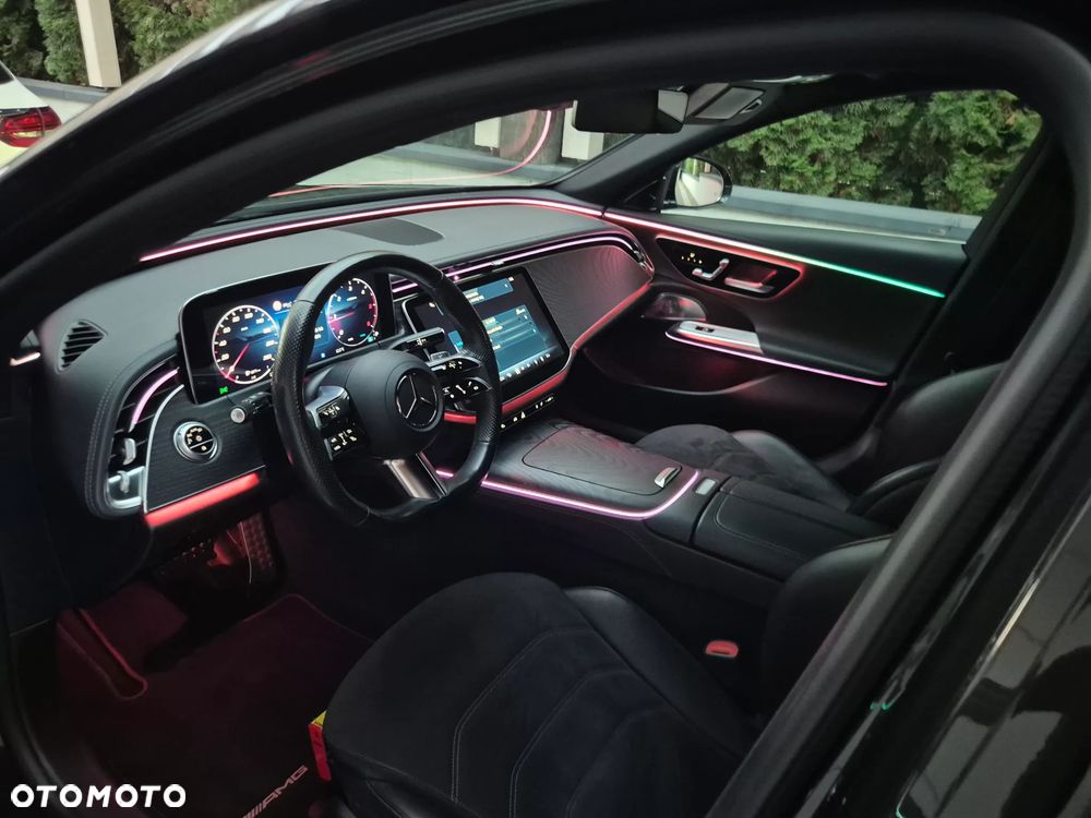 Mercedes-Benz Klasa E 220 d mHEV 4-Matic AMG 9G-Tronic - 24