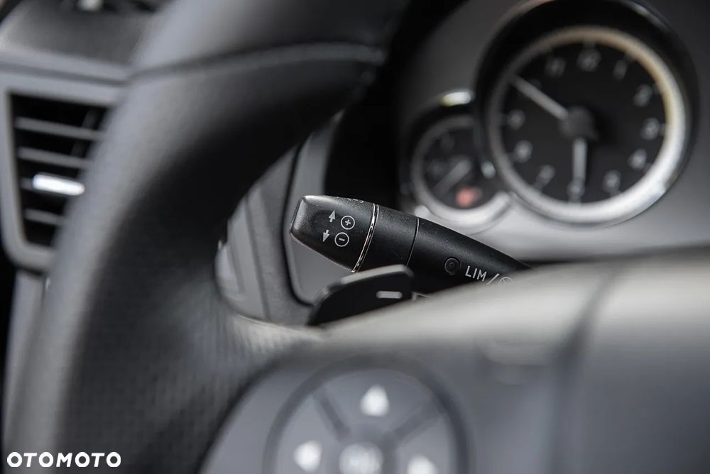 Mercedes-Benz Klasa E 350 CDI DPF Coupe BlueEFFICIENCY 7G-TRONIC Avantgarde - 18