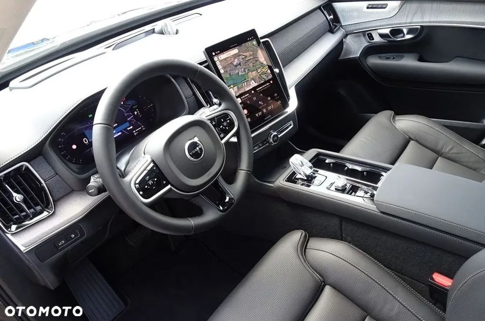 Volvo XC 90 T8 AWD Plug-In Hybrid Ultra Dark 7os - 4
