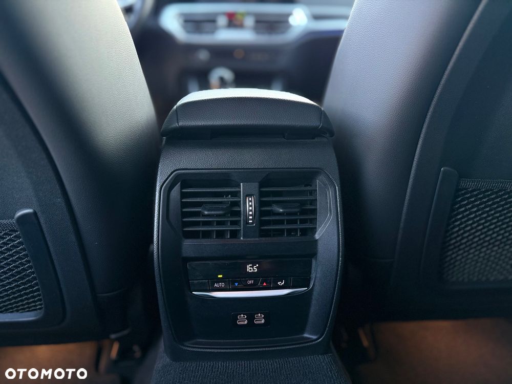 BMW Seria 3 - 18