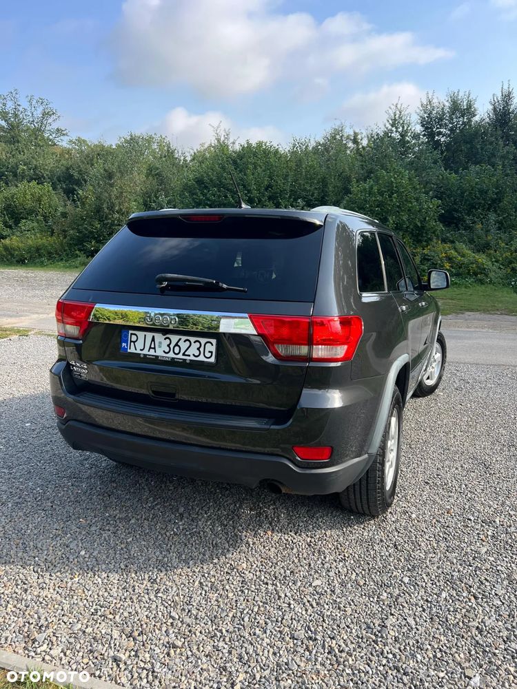Jeep Grand Cherokee - 30