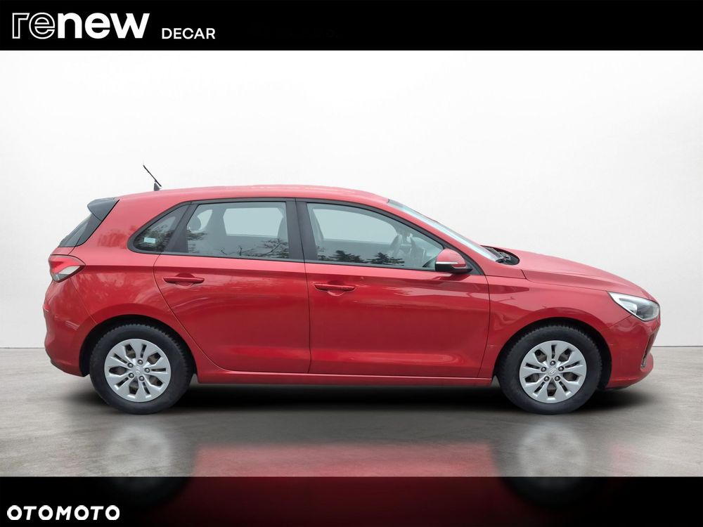 Hyundai i30 1.6 D Classic + - 6