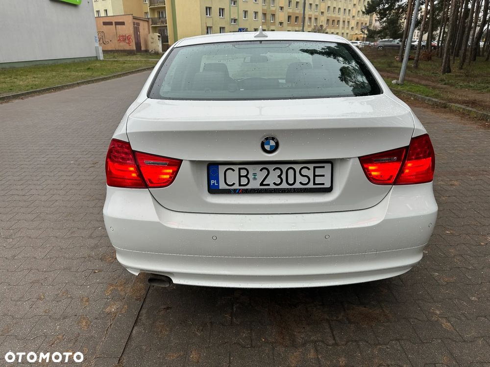 BMW Seria 3 318d DPF Edition Exclusive - 5