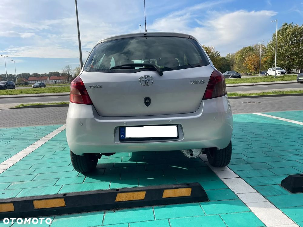 Toyota Yaris - 5
