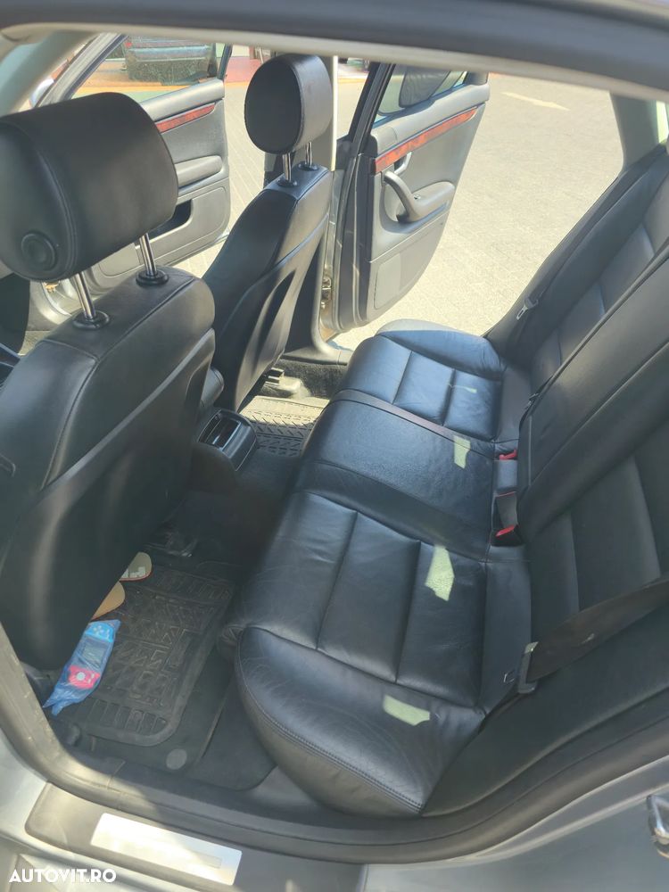 Audi A4 Limuzina 2.0 TDI - 7