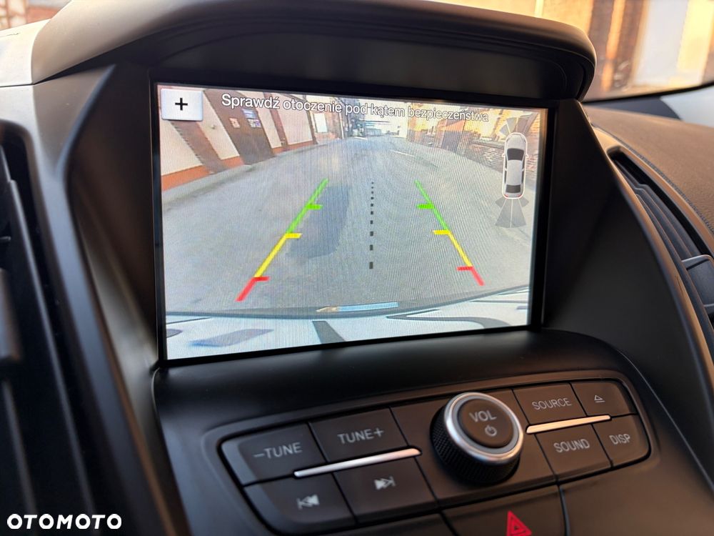 Ford Kuga 1.5 EcoBoost 2x4 Titanium - 31