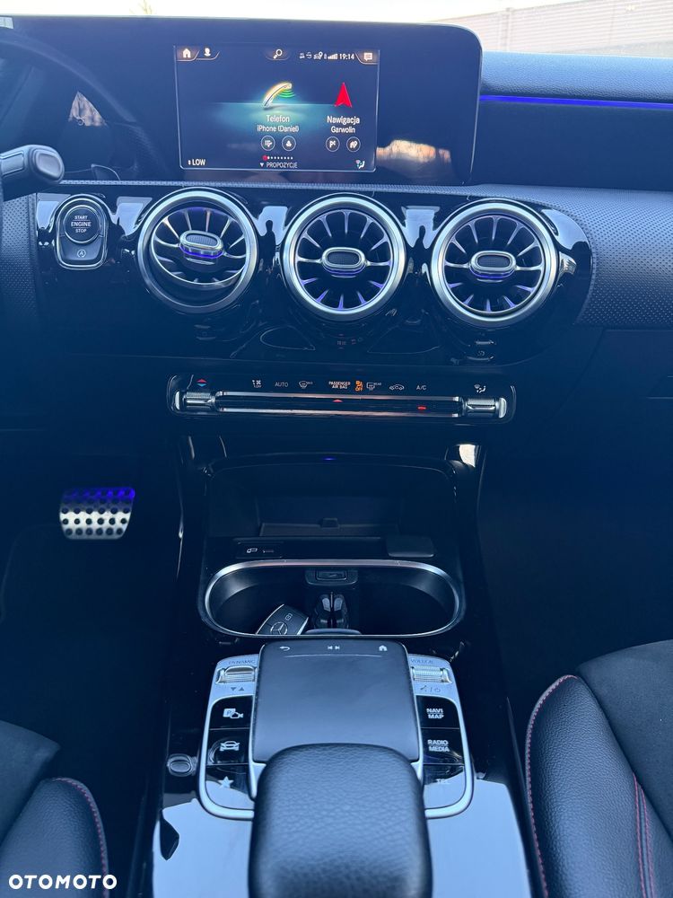 Mercedes-Benz Klasa A 250 7G-DCT AMG Line - 13