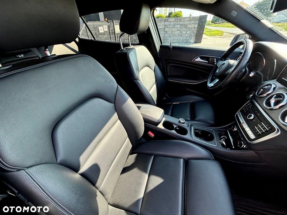 Mercedes-Benz GLA 250 4-Matic - 8