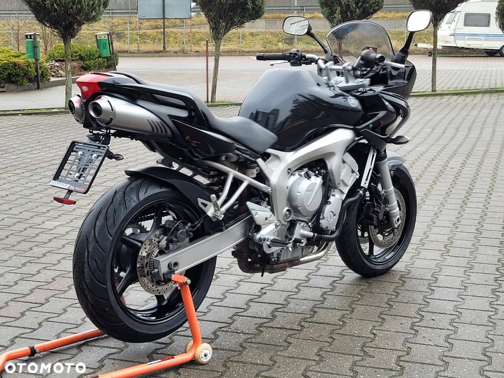 Yamaha FZ6 - 22